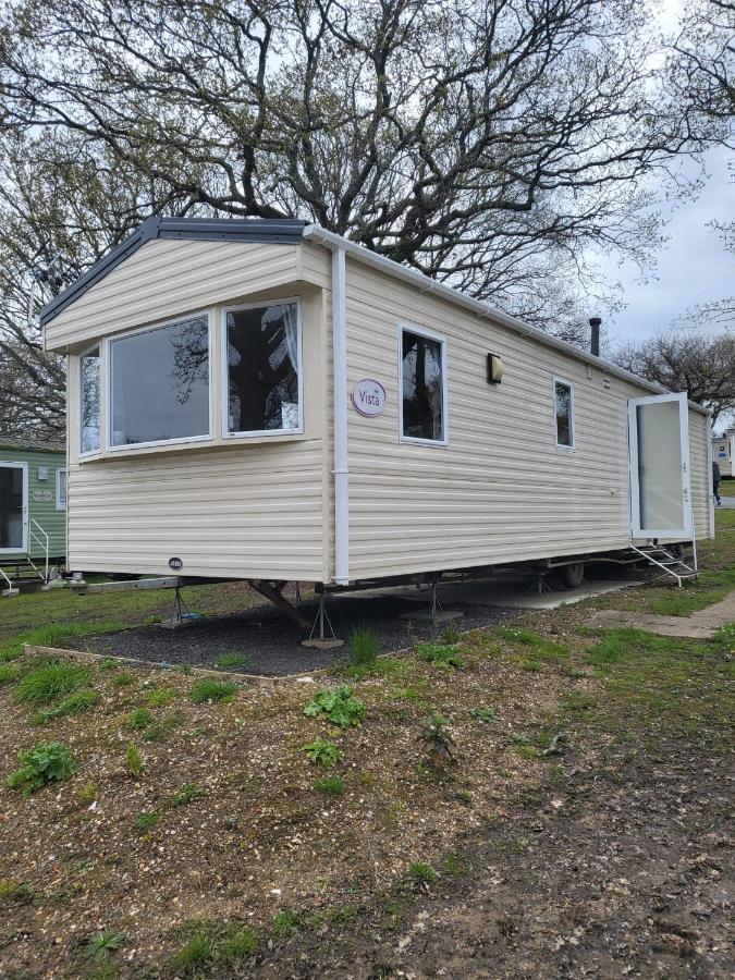 14 Greenwood Thorness Bay Porchfield  Экстерьер фото